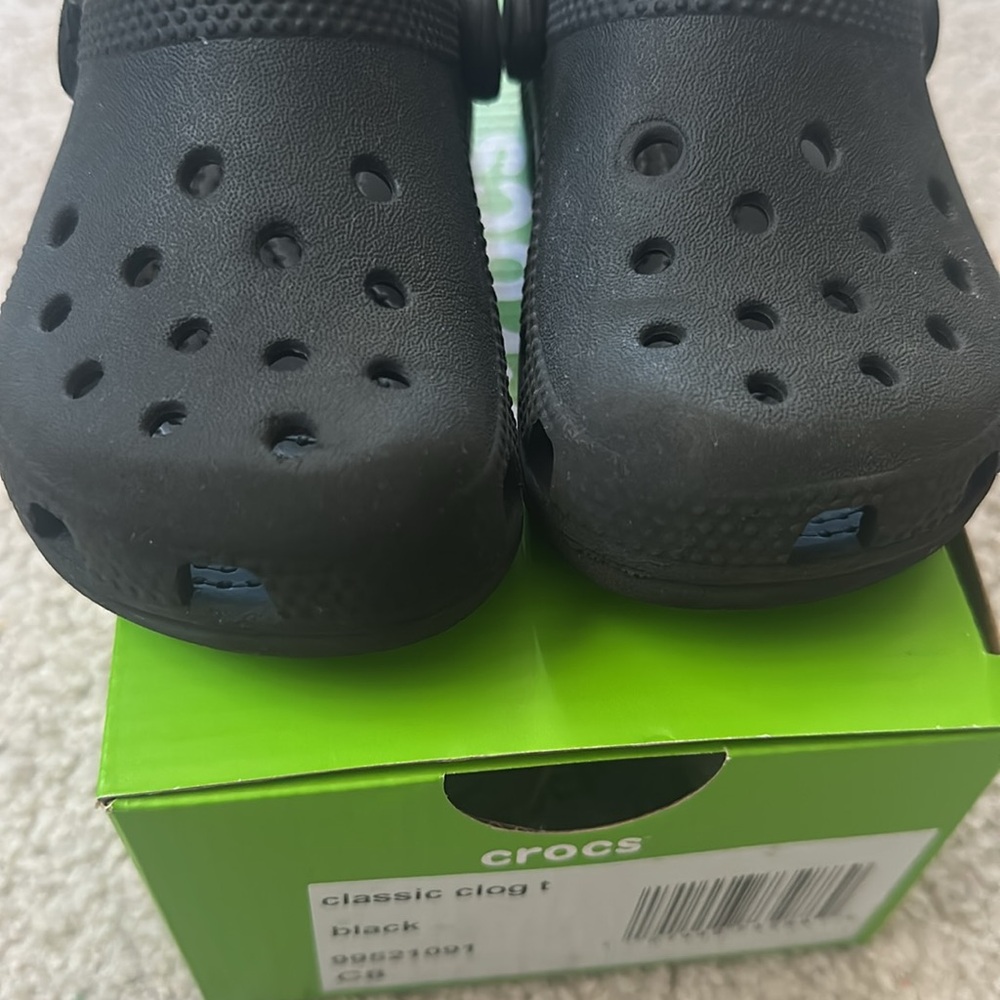 Kids Crocs - Picture 2 of 4